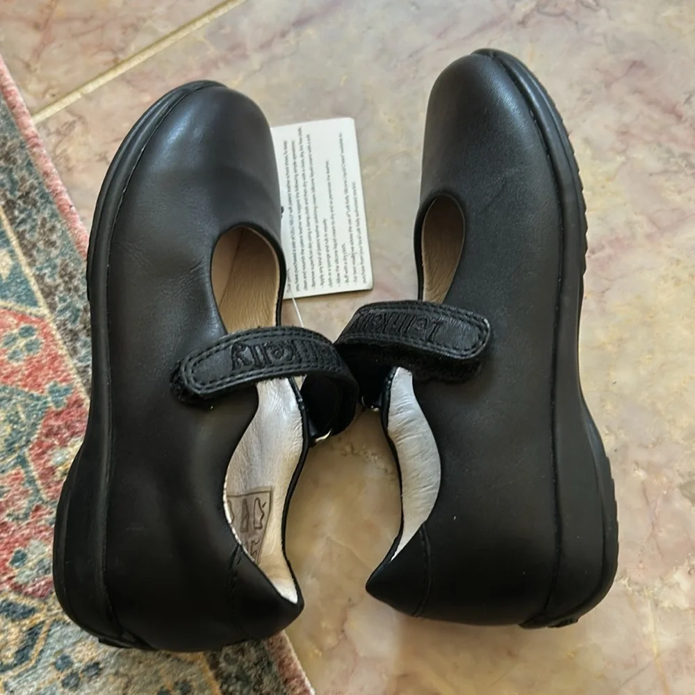 NWT Lelli Kelly Classic Black Leather School Shoes (F Fitting) Size 26F/ US 8